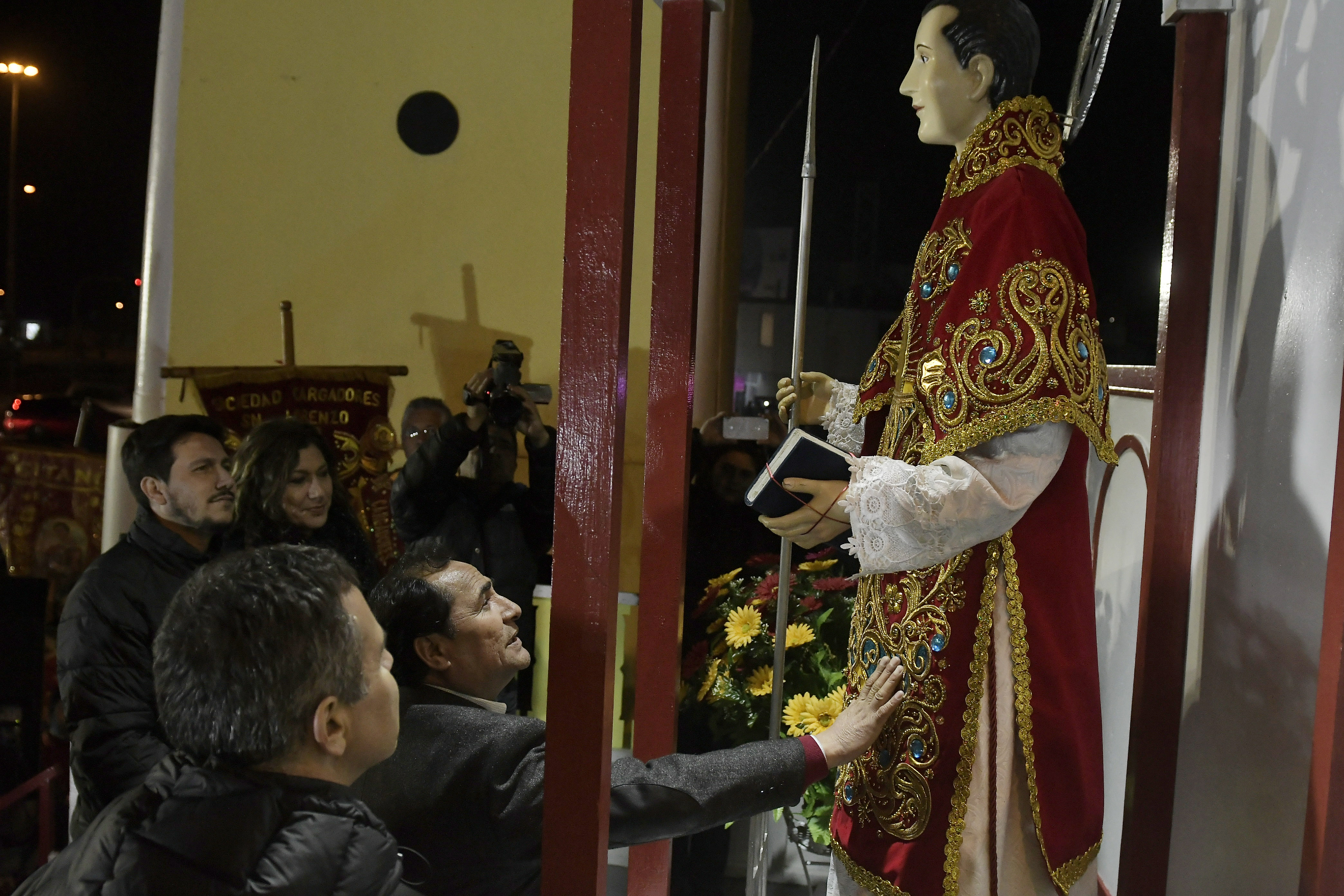 Alcalde Patricio Ferreira y concejales de Alto Hospicio inauguraron réplica del santuario de San Lorenzo de Tarapacá