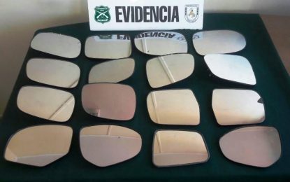 DETENIDOS POR ROBO DE ESPEJOS DE VEHÍCULOS 