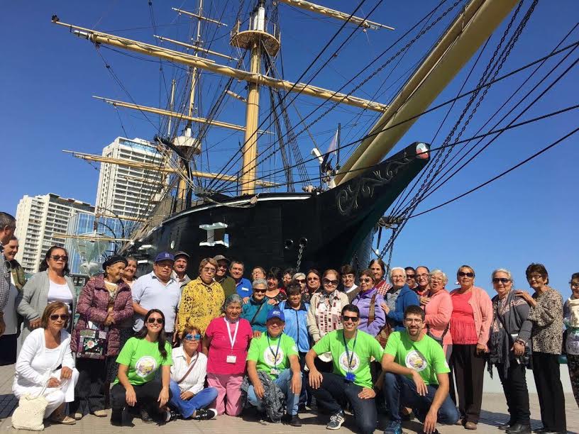 Adultos mayores de Alto Hospicio visitaron el Museo Corbeta Esmeralda