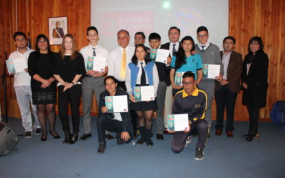 Estudiantes ganadores de Concurso de Energía, realizarán gira tecnológica a Santiago