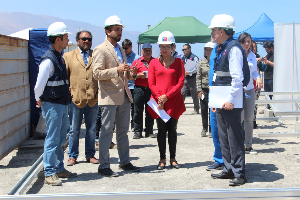 Techo Solar Público más grande de la región se construye en Hospital de Iquique