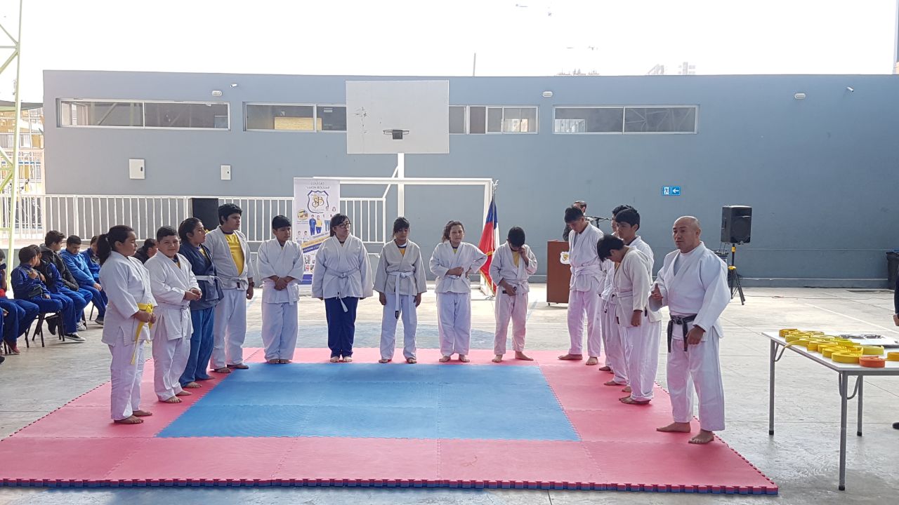 Trece judocas del Colegio Simón Bolívar ascendieron tras meses de entrenamiento