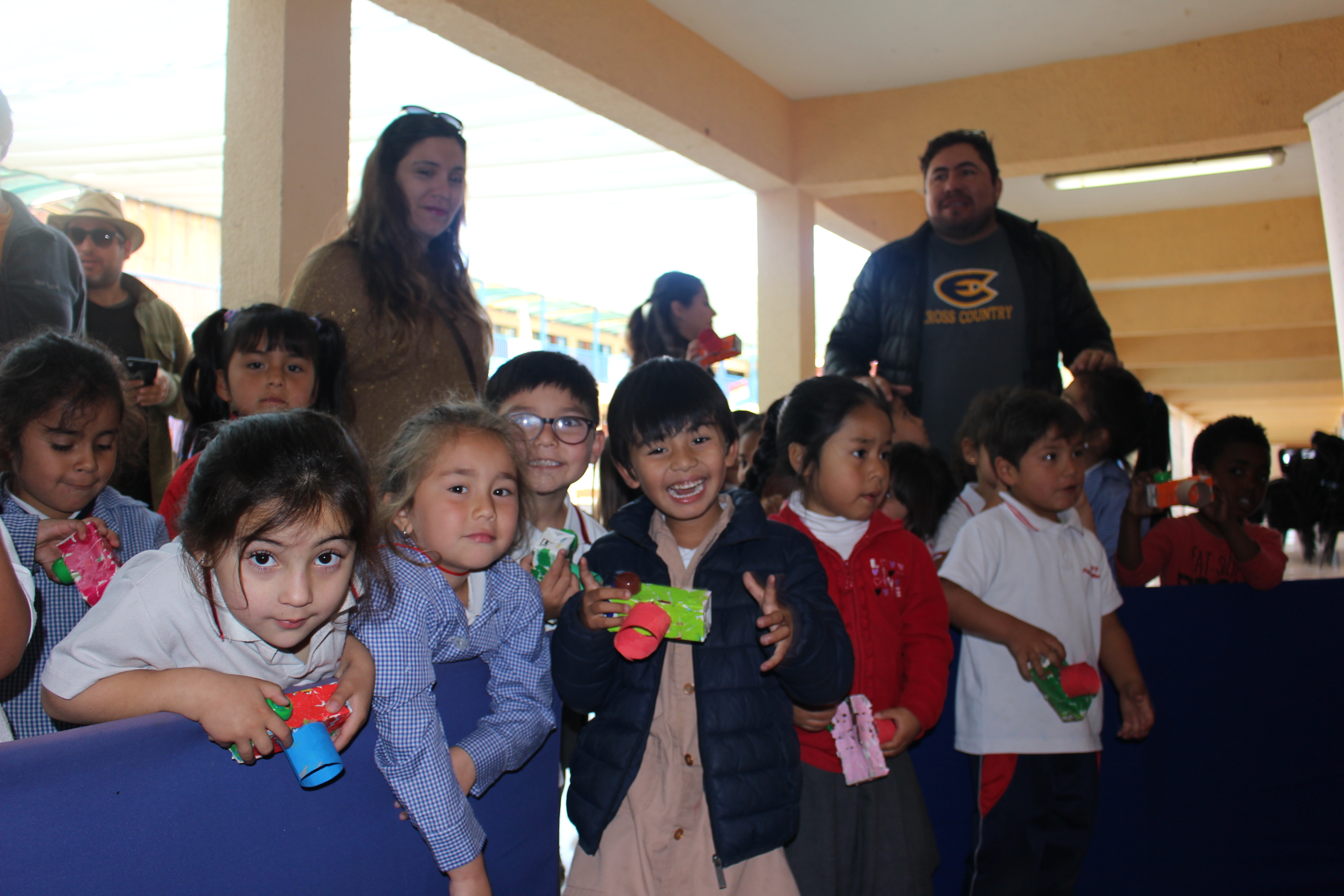 Estudiantes de pre kínder de Alto Hospicio aprendieron los secretos de la fotografía