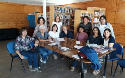 Mujeres de Pozo Almonte dialogaron sobre    asociatividad y empoderamiento femenino