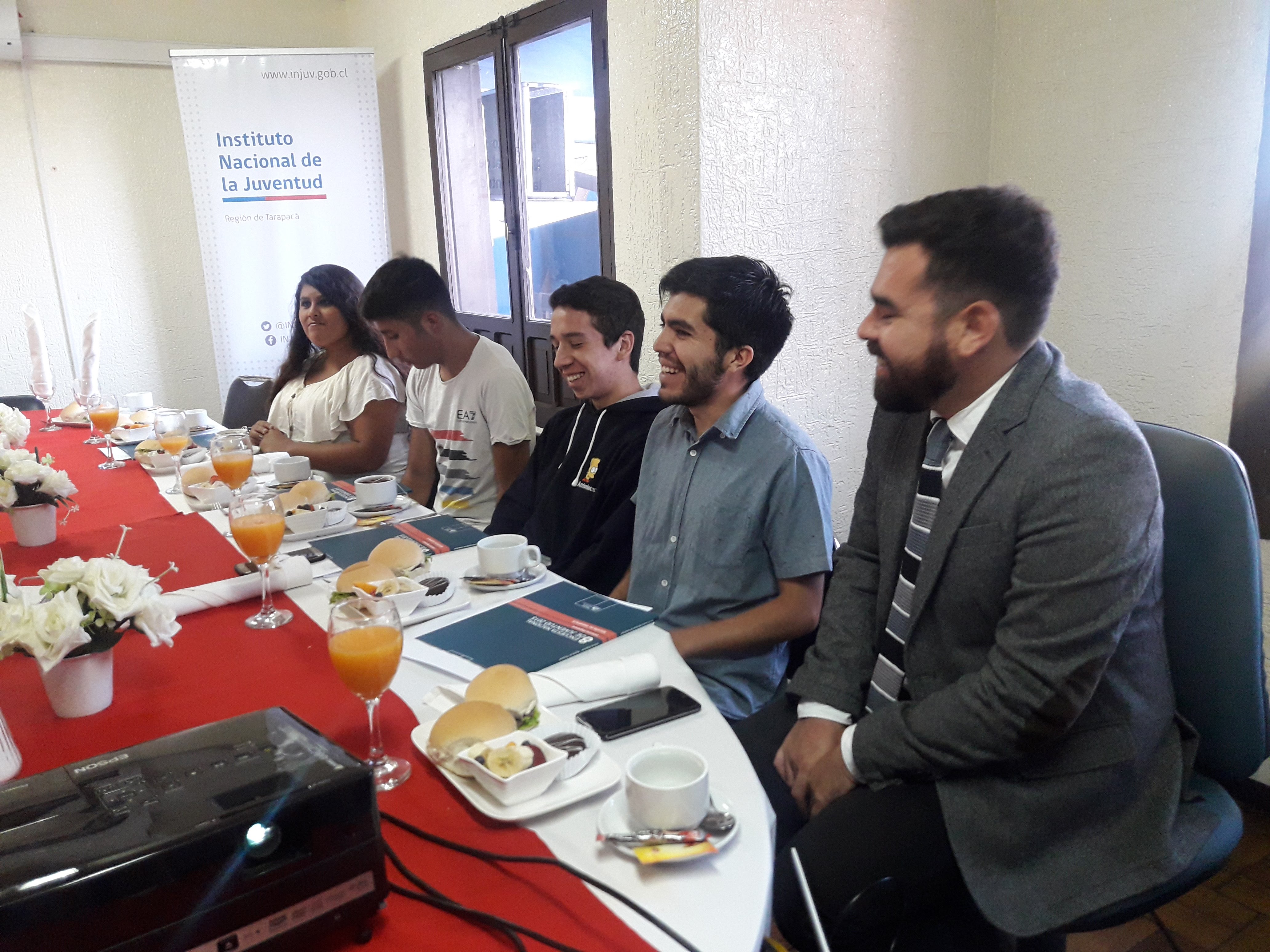 Jóvenes de Tarapacá conocieron cifras del Informe Regional de Juventud