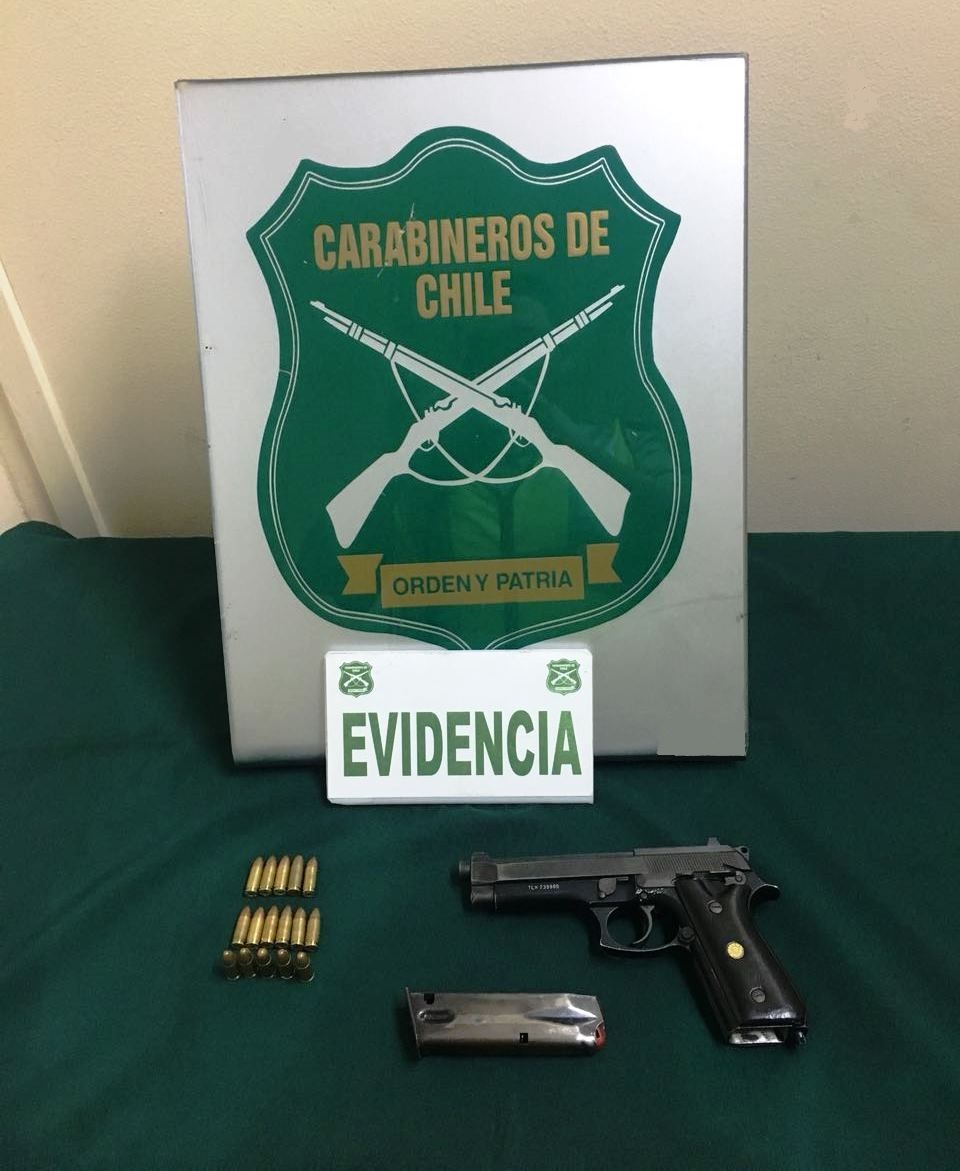 CARABINEROS DETIENE A MENOR DE EDAD POR PORTE ILEGAL DE ARMA DE FUEGO