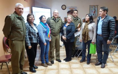 JEFE DE ZONA DE CARABINEROS SE REUNIÓ CON VECINOS DEL SECTOR SUR PARA ABORDAR TEMAS DE SEGURIDAD