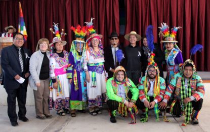 Arte, danza y música abren nuevos espacios  recreativos para alumnos del liceo de Colchane