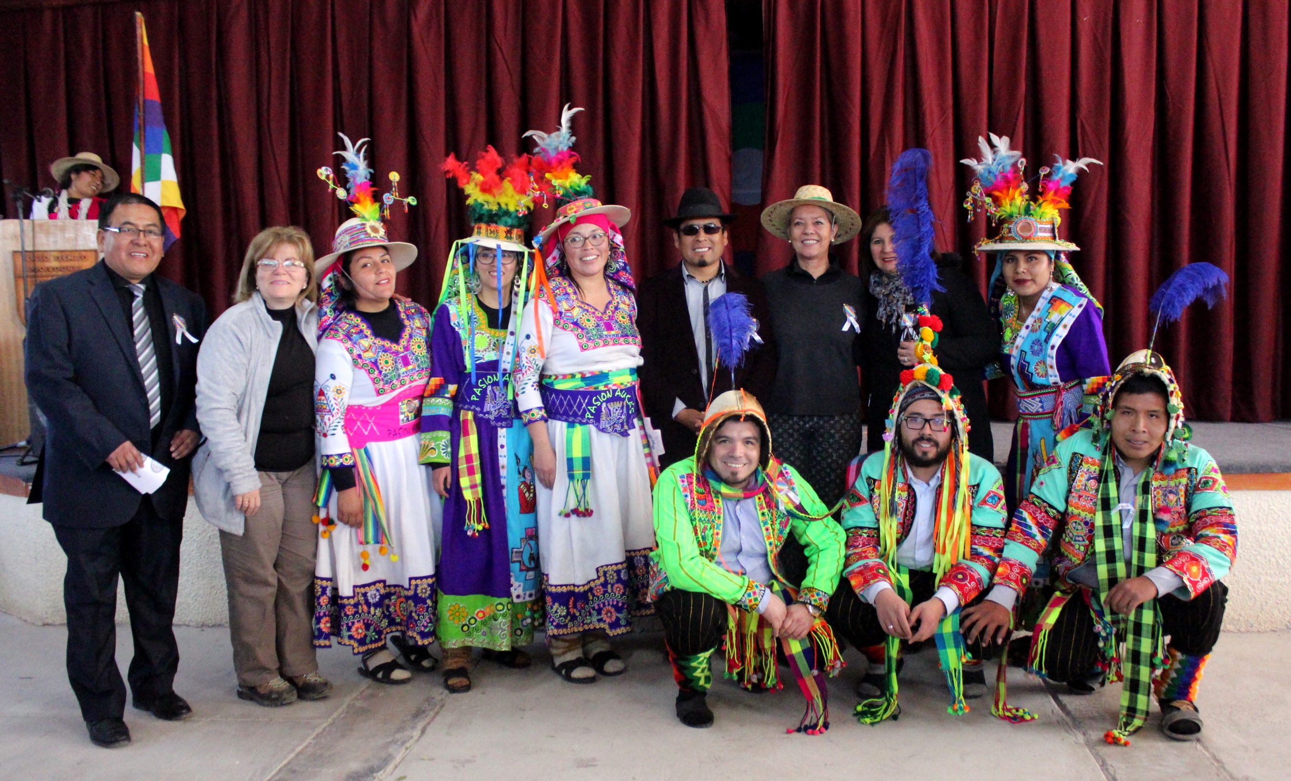 Arte, danza y música abren nuevos espacios  recreativos para alumnos del liceo de Colchane