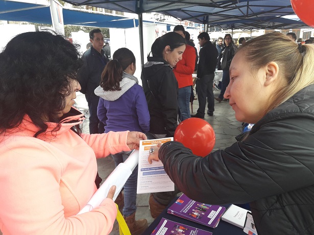 OIRS de SernamEG explicó oferta  programática a mujeres de Iquique