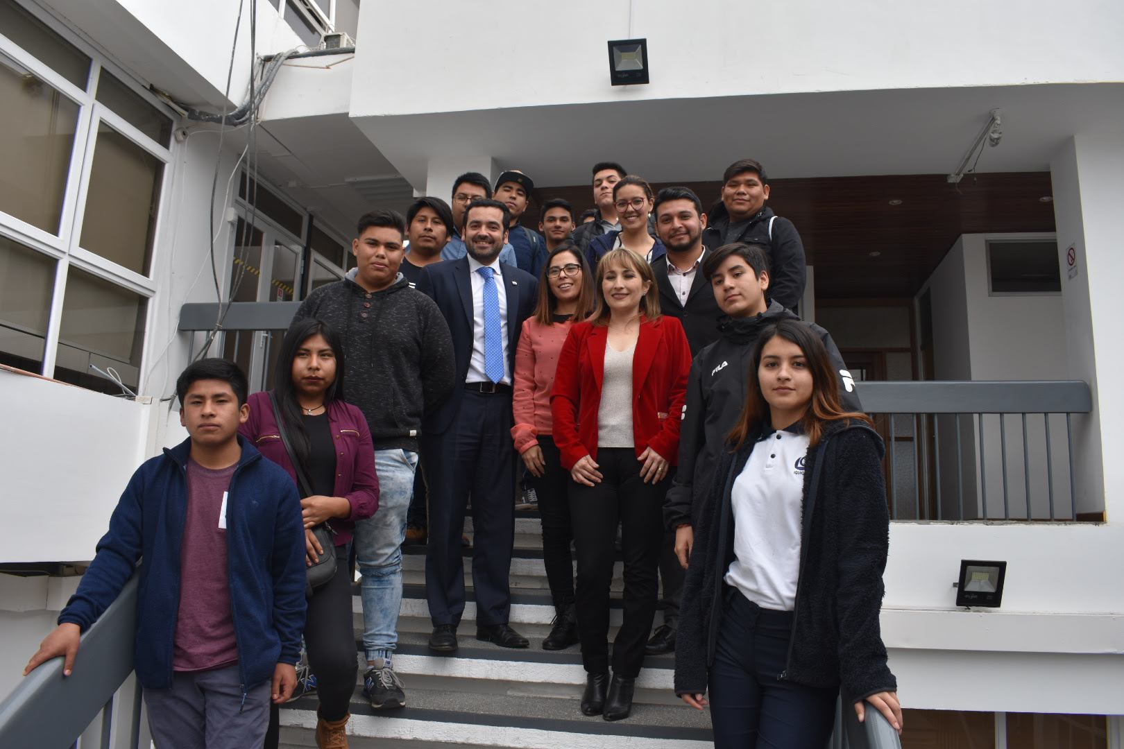 Jóvenes líderes de Tarapacá dialogaron con Subsecretario de Servicios Sociales en Desayuno Público INJUV