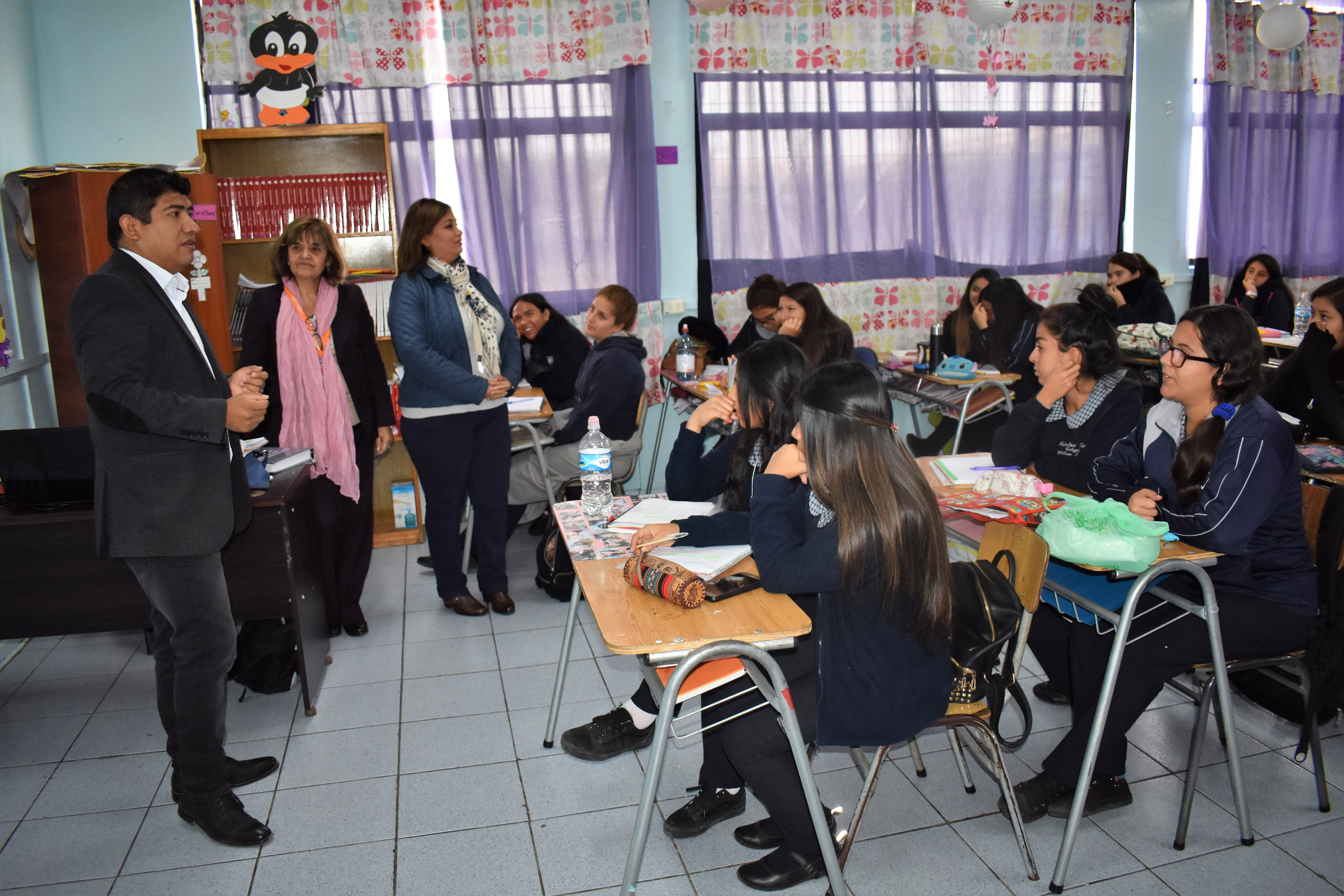 Alcalde Bartolo comparte experiencia  en la formación técnico profesional