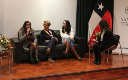 Mujeres celebran plenario en Iquique