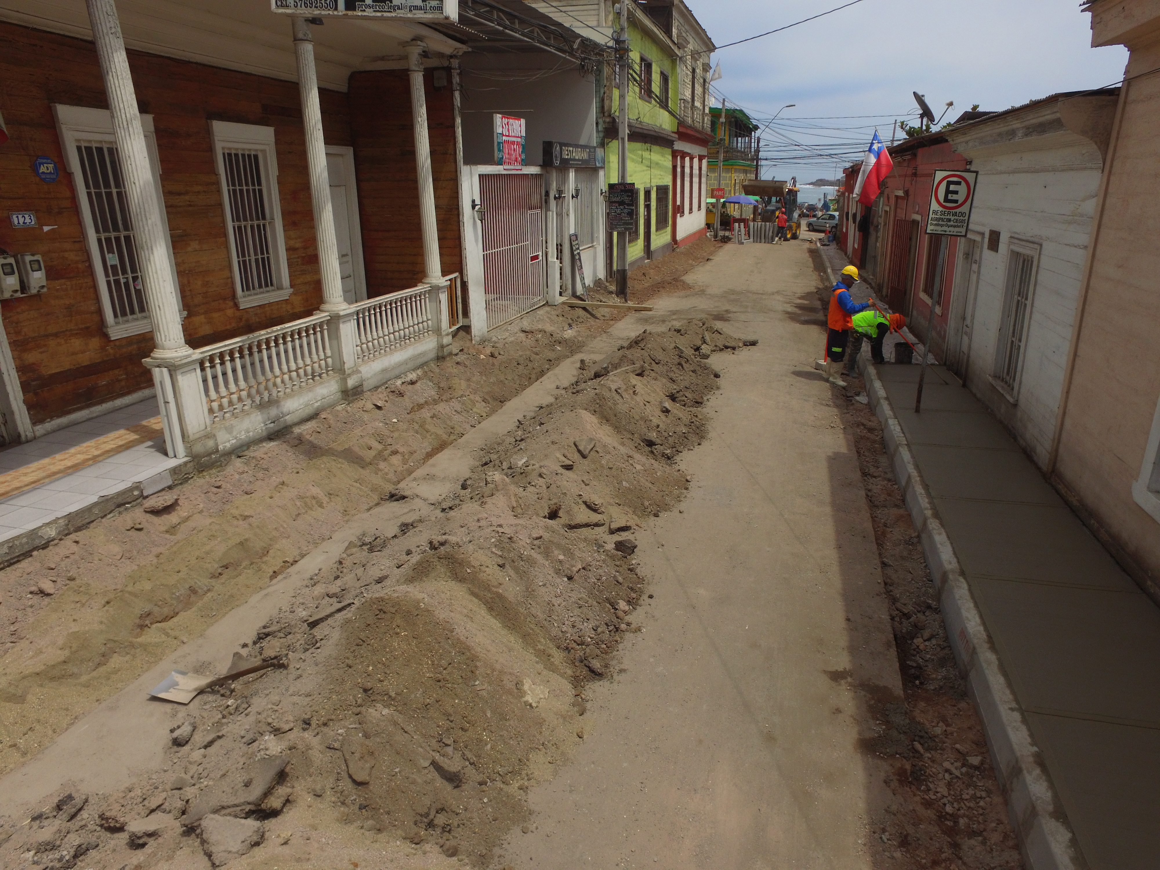 Serviu inició recambio de veredas en emblemático barrio El Morro