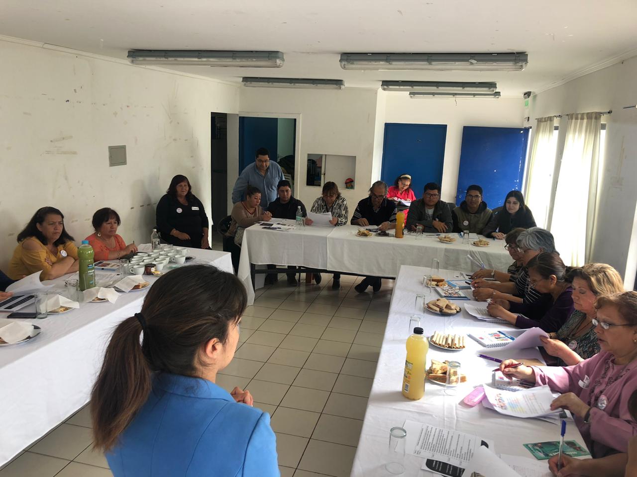 Dirigentes vecinales de Alto Hospicio participan en  talleres de prevención del consumo de alcohol y otras drogas