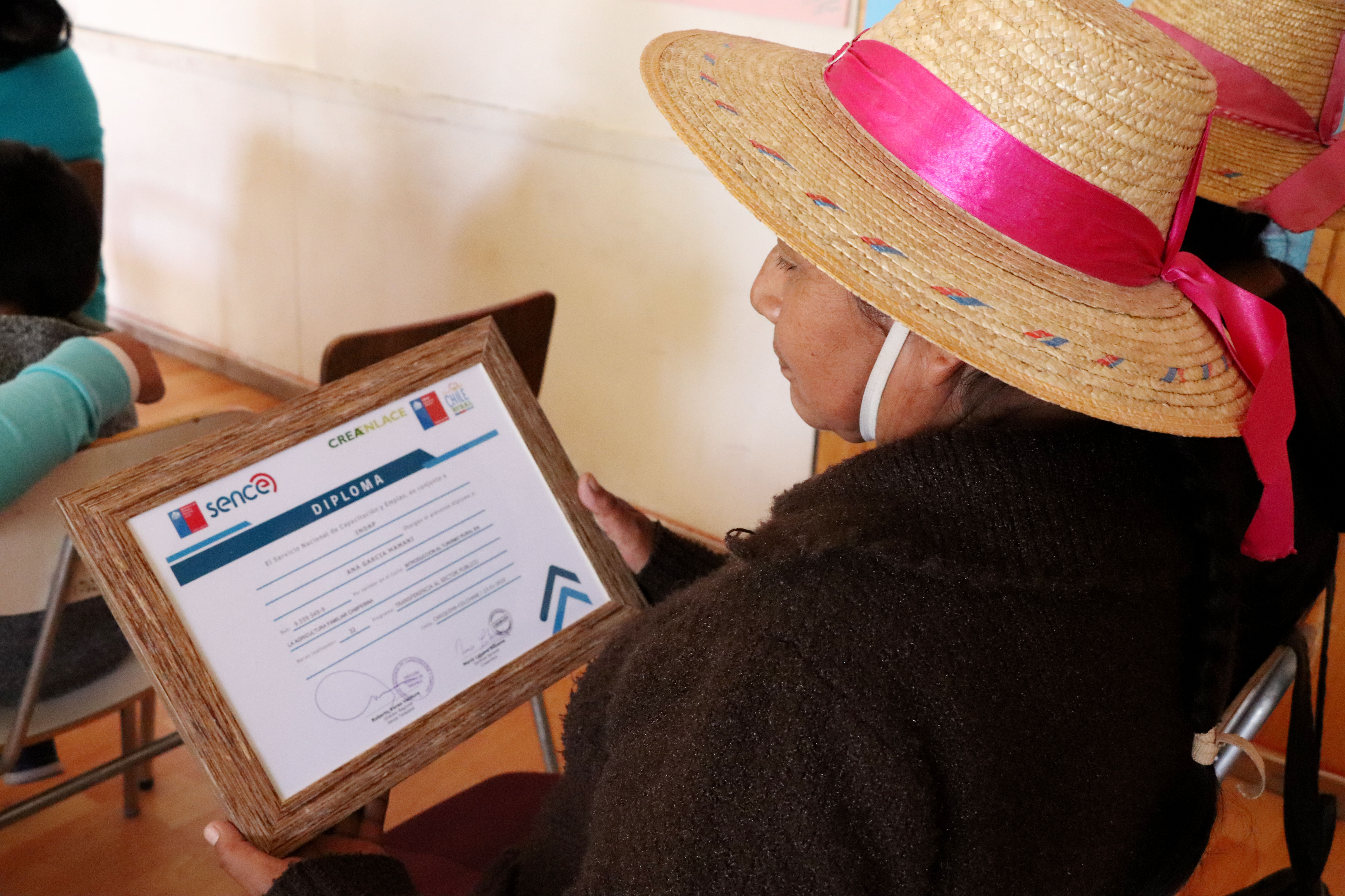 Agricultores de Colchane aprenden herramientas de turismo gracias a Sence Tarapacá