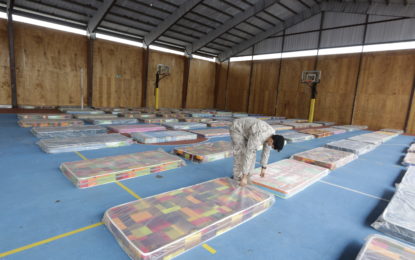 IMI Y CORMUDESI HABILITAN ALBERGUE EN LICEO BERNARDO O’HIGGINS PARA EXTRANJEROS VARADOS EN LA FRONTERA