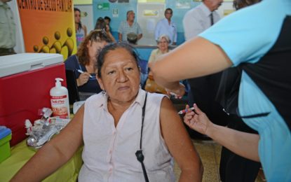 NIÑOS Y ENFERMOS CRÓNICOS TAMBIÉN PODRÁN VACUNARSE CONTRA LA INFLUENZA EN SUS DOMICILIOS