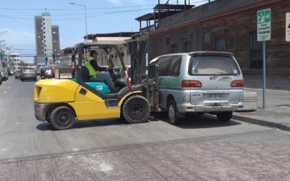 MÁS DE 100 VEHÍCULOS ABANDONADOS RETIRÓ LA MUNICIPALIDAD DE IQUIQUE DURANTE 2020