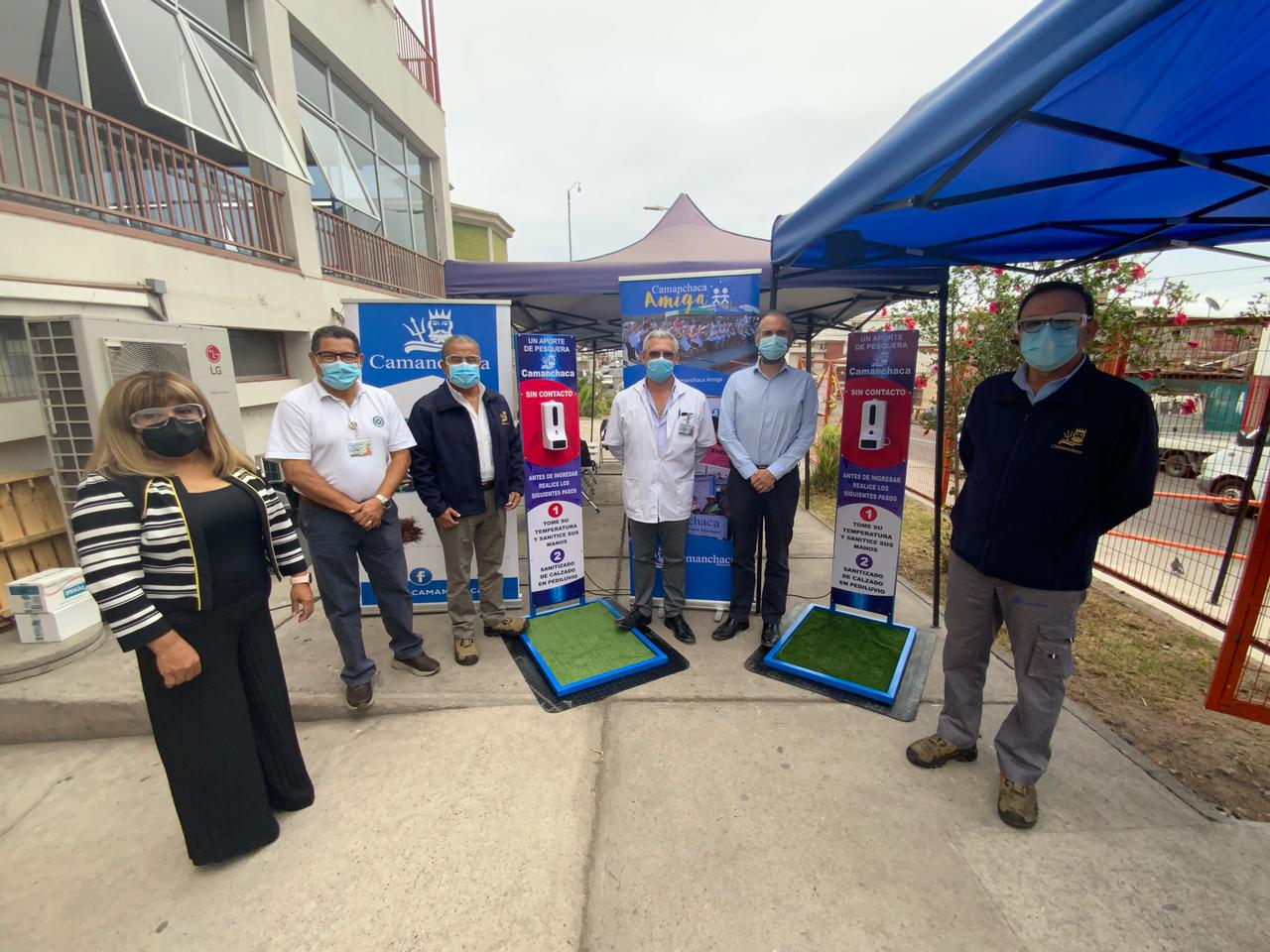 Dos tótems sanitizadores donó Camanchaca al Hospital Regional de Iquique