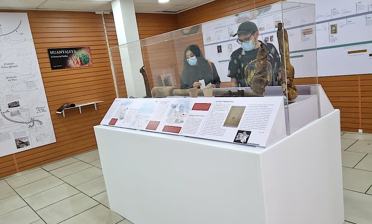 Expo “Huantajaya y la minería de la plata”  conquista interés de visitantes de mall Zofri