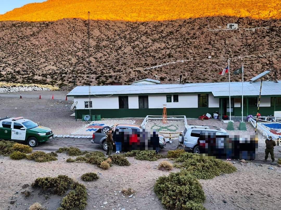 Carabineros de frontera sorprende nuevo caso de tráfico de migrantes