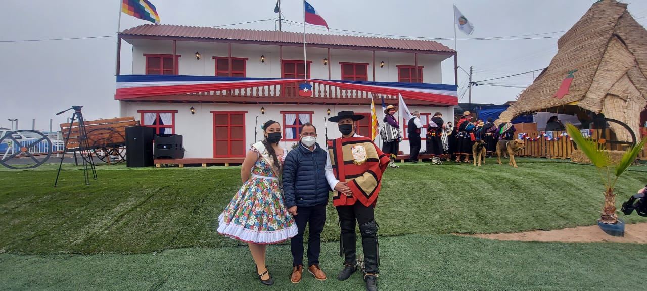 Inauguran tradicional casona de la chilenidad en sector Plaza Belén