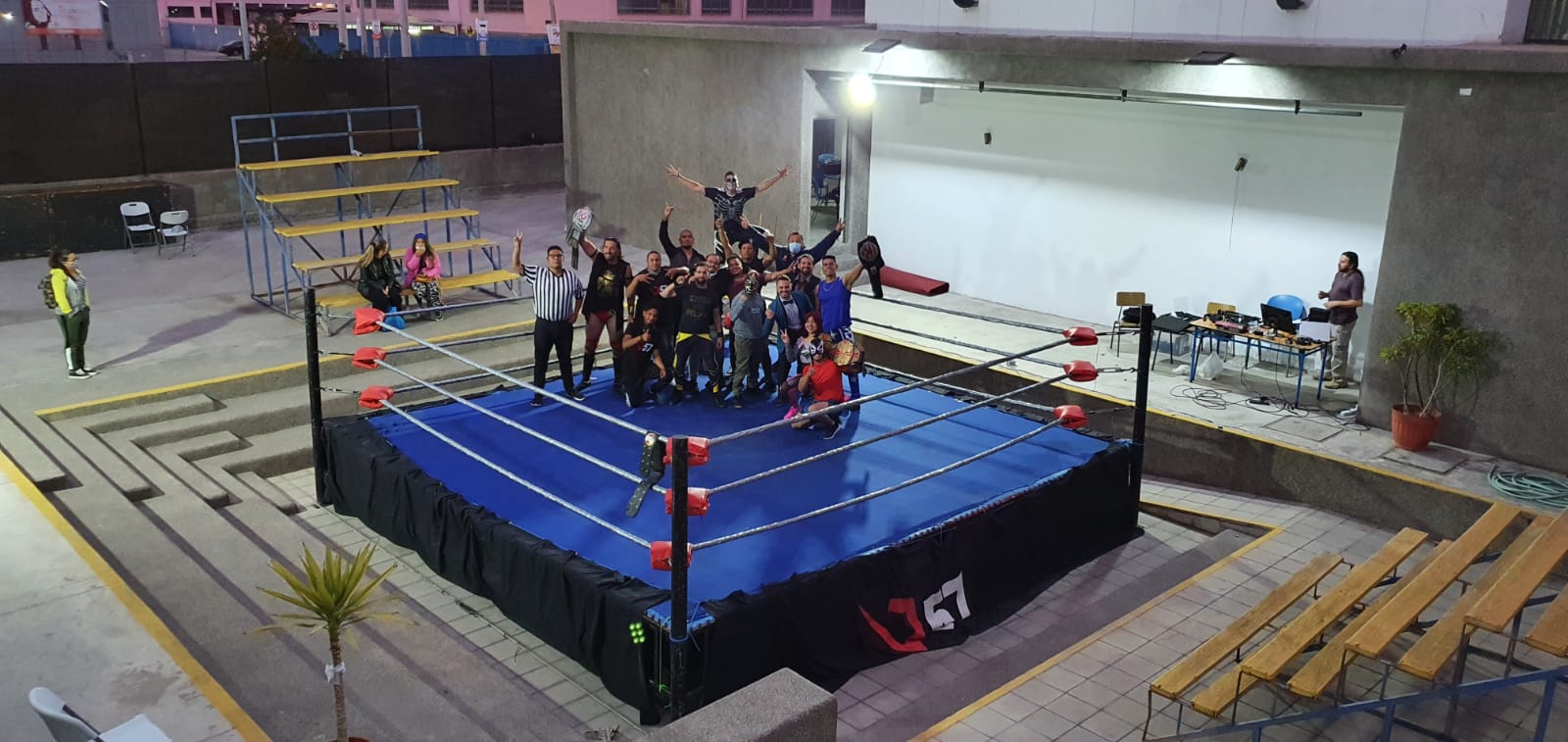 Exitoso torneo de Lucha Libre en Centro Cultural de Alto Hospicio