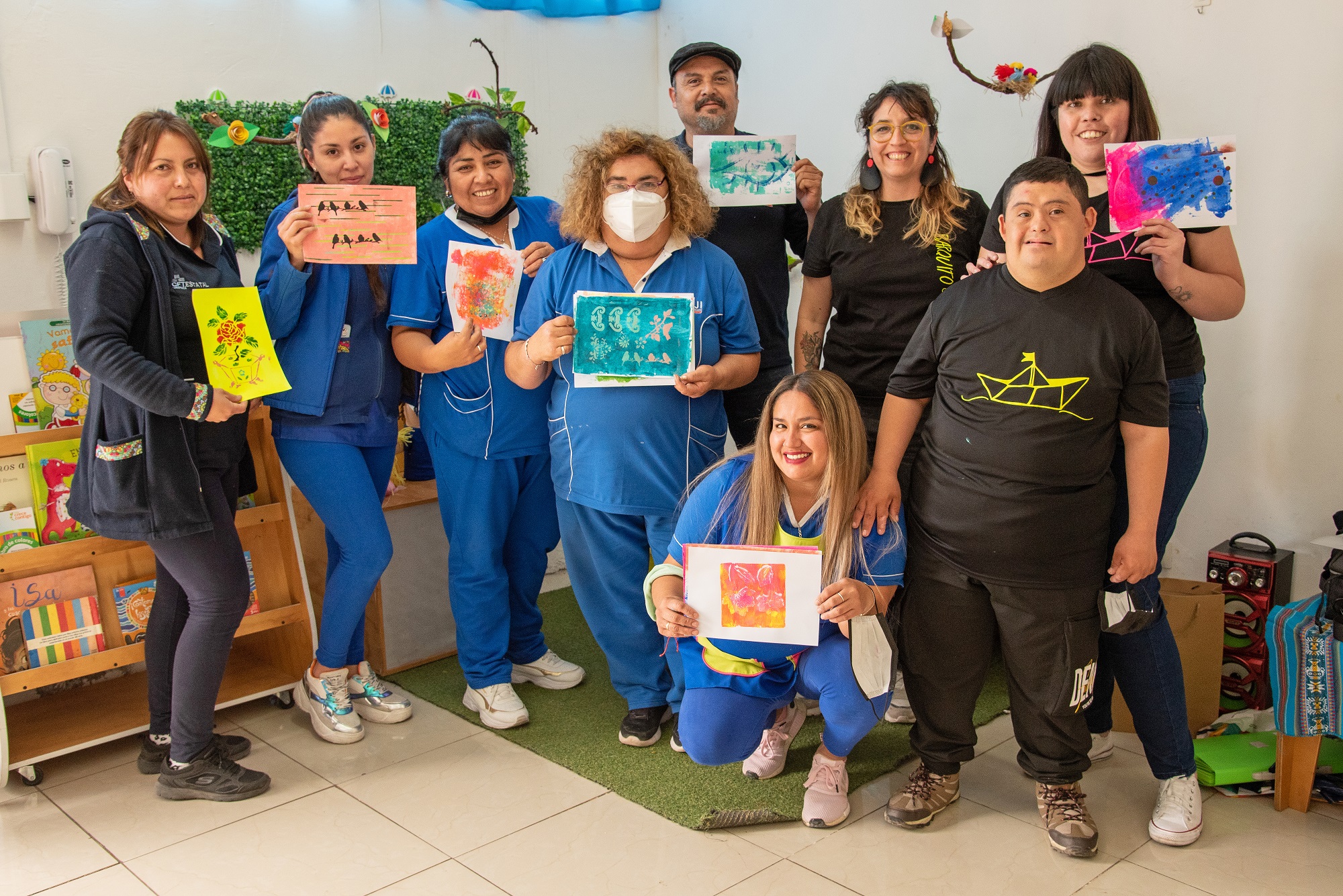 “Barquito de Papel” lleva sus técnicas creativas a equipos de Centros Educativos Culturales de la Infancia de Iquique y Los Verdes