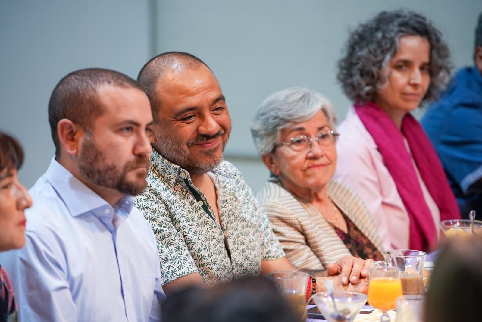 Feliz día del Profesor y la Profesora! Ministro Marco Antonio Ávila y subsecretarios del Mineduc reconocieron las trayectorias de las y los docentes del país