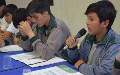 Tres colegios de Iquique son finalistas en Torneo de Debate organizado por UNAP 