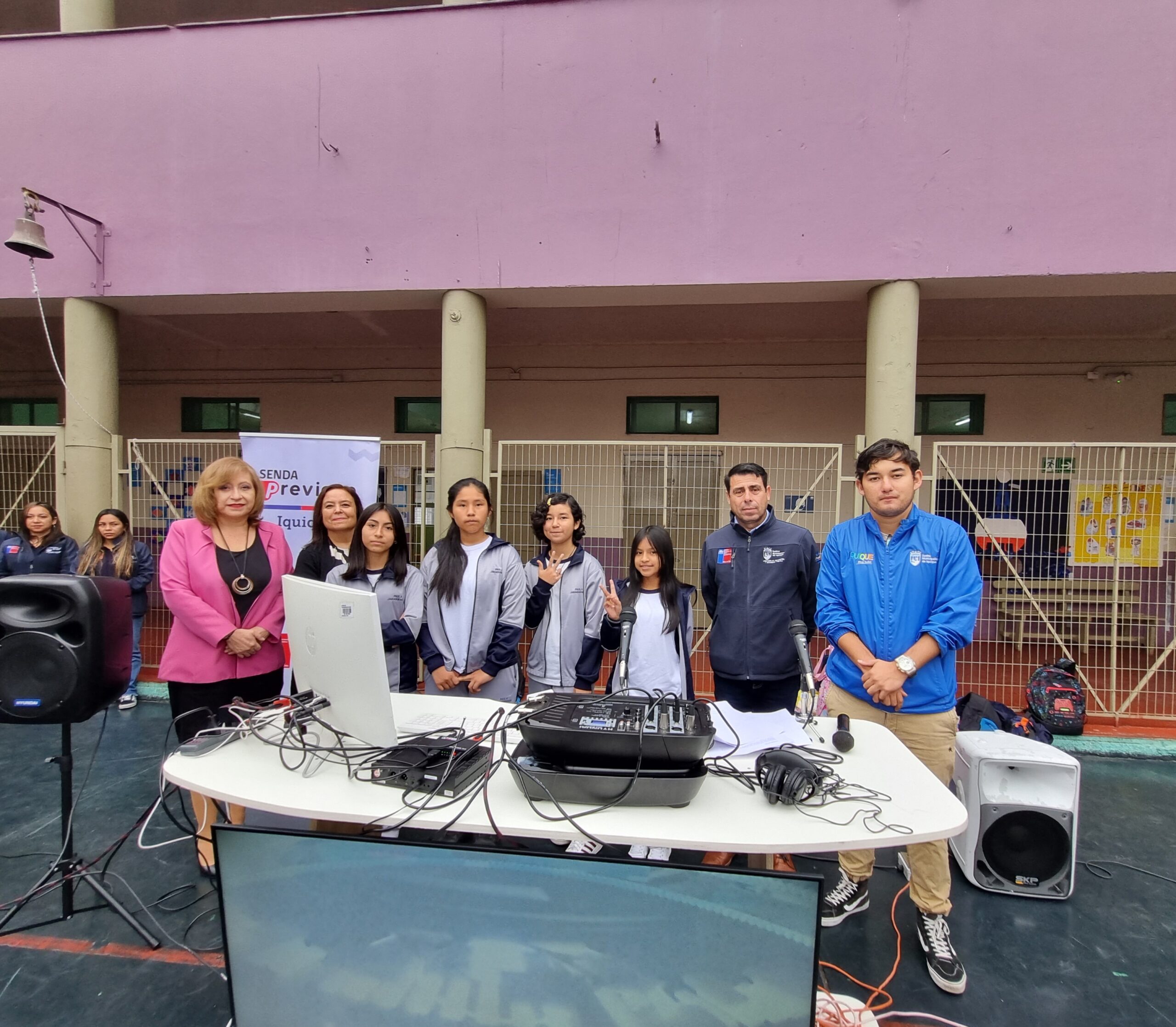 Estudiantes de la Escuela Paula Jara Quemada desarrollarán programas radiales preventivos