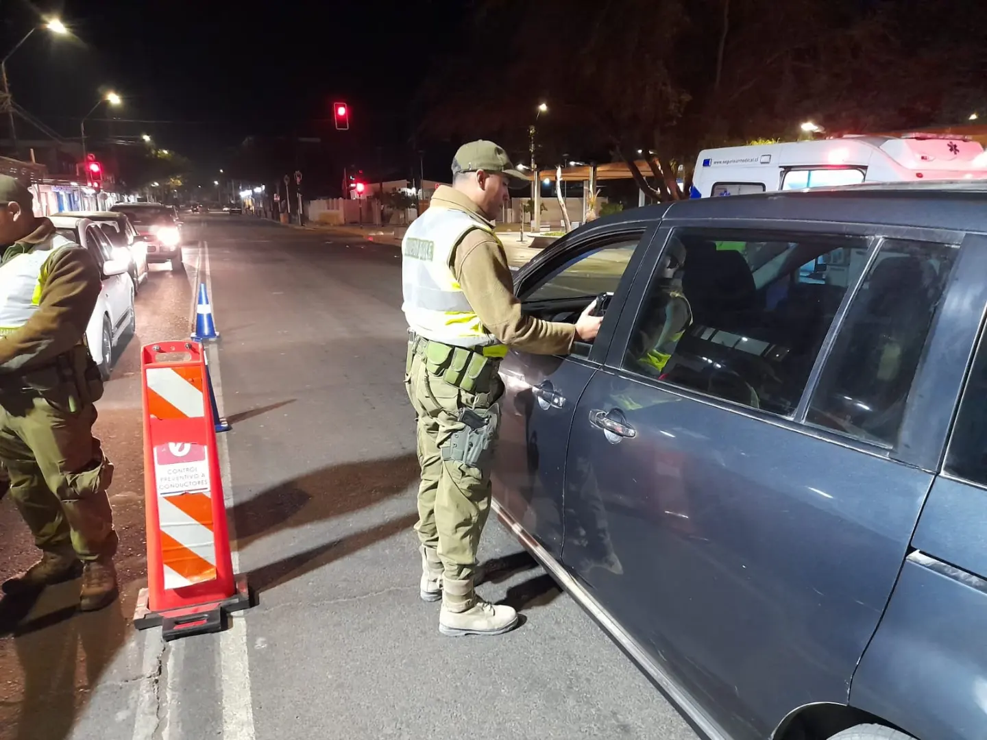 SENDA Tarapacá y Carabineros refuerzan controles preventivos durante Fiesta de La Tirana