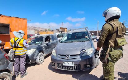 Tres autos sacados de circulación  y decomiso de una tonelada de papas  en fiscalización en Alto Hospicio