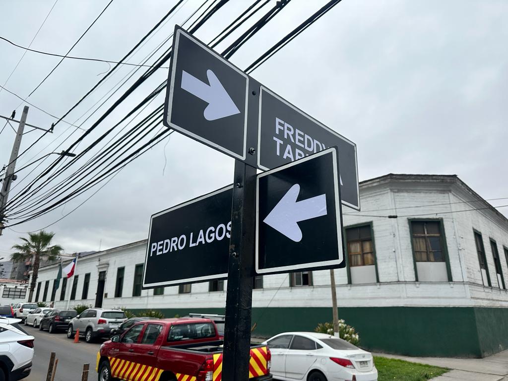 MUNICIPALIDAD DE IQUIQUE CONCRETA CAMBIO DE SENTIDO DE CALLE FREDDY TABERNA