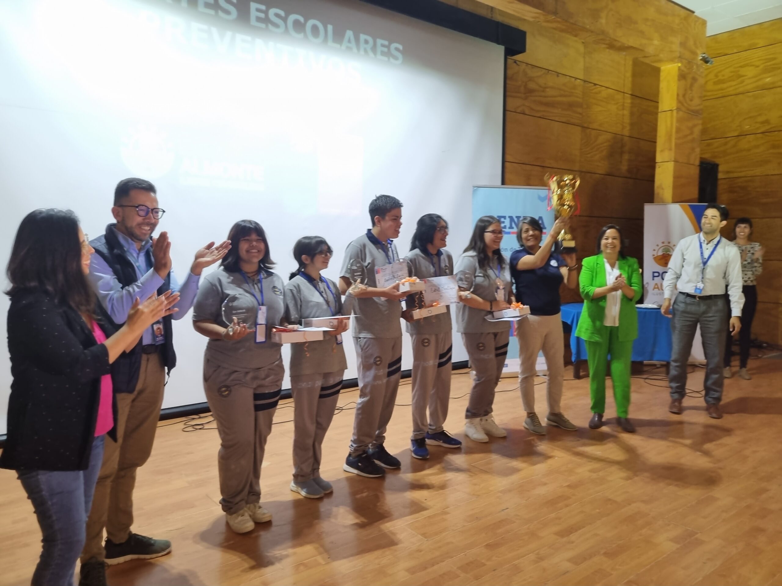 Escuela Básica Estrella del Sur  obtuvo primer lugar en debates preventivos escolares en Pozo Amonte