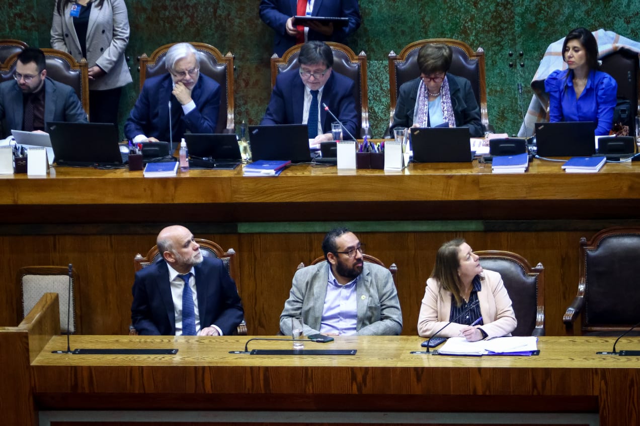 Congreso despacha a ley el proyecto que acaba con la doble Evaluación Docente y fortalece la labor pedagógica 