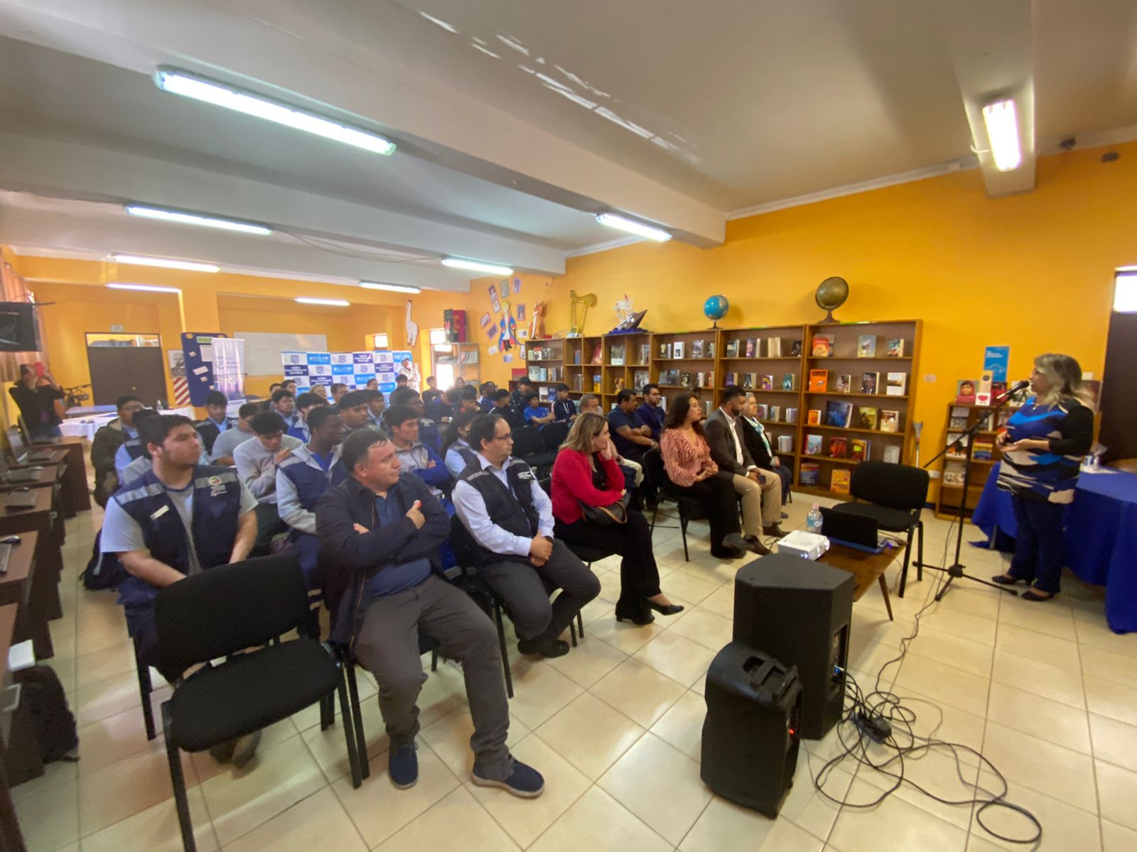 Charla aborda desafíos para la formación de capital humano especialistas en energía