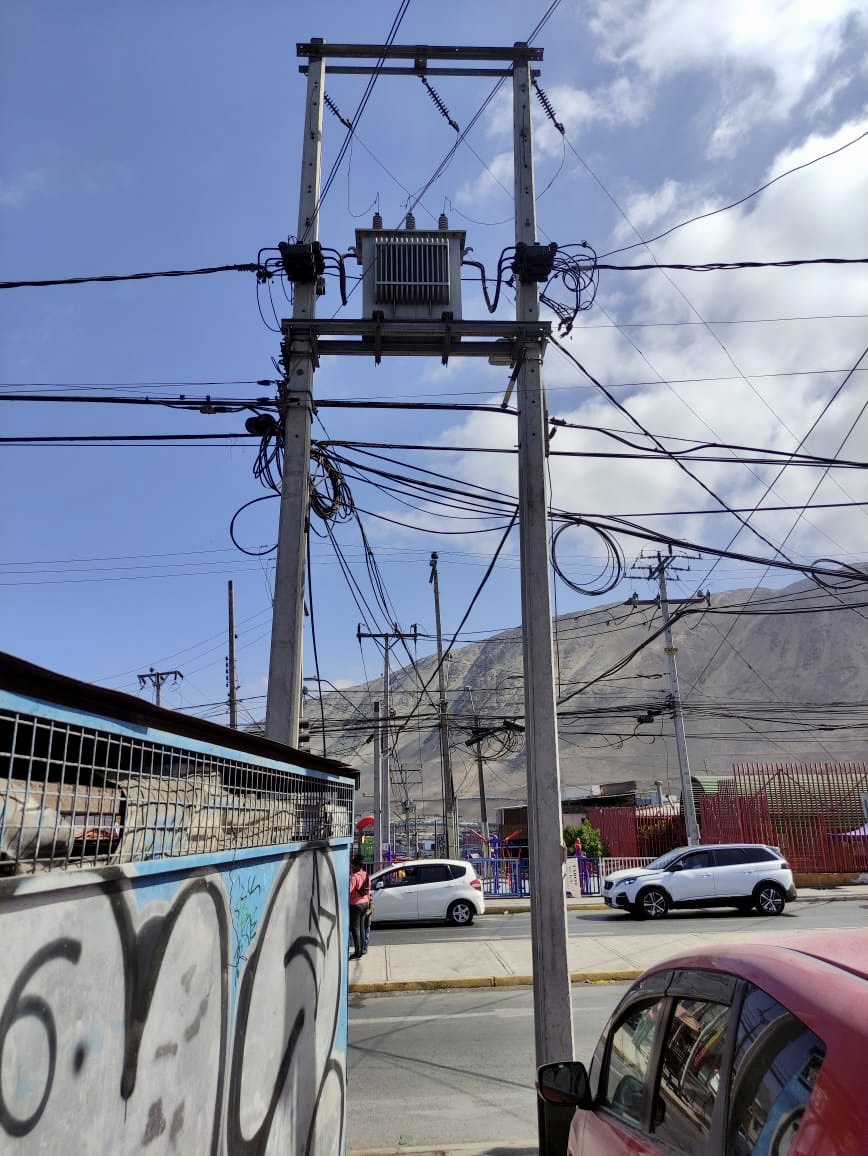 Visita técnica da inicio de plan piloto para el retiro de cables en desuso en Iquique