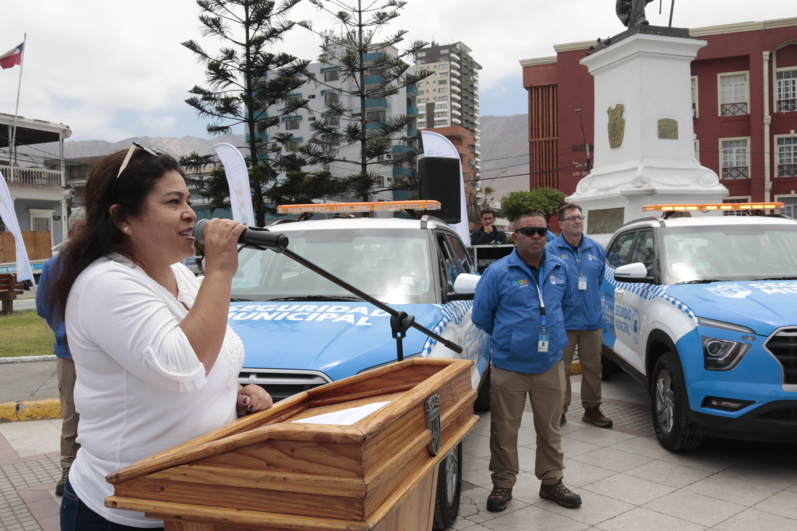 MUNICIPALIDAD DE IQUIQUE ENTREGA A LA COMUNIDAD NUEVA FLOTA DE VEHÍCULOS PARA SEGURIDAD E INSPECCIÓN