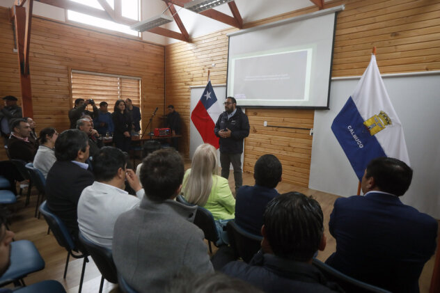 Ministro Cataldo visita Calbuco para conocer innovadora experiencia en educación inclusiva