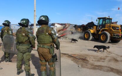 Bienes Nacionales recupera terreno donde operaba vertedero y comercio ilegal en Alto Hospicio