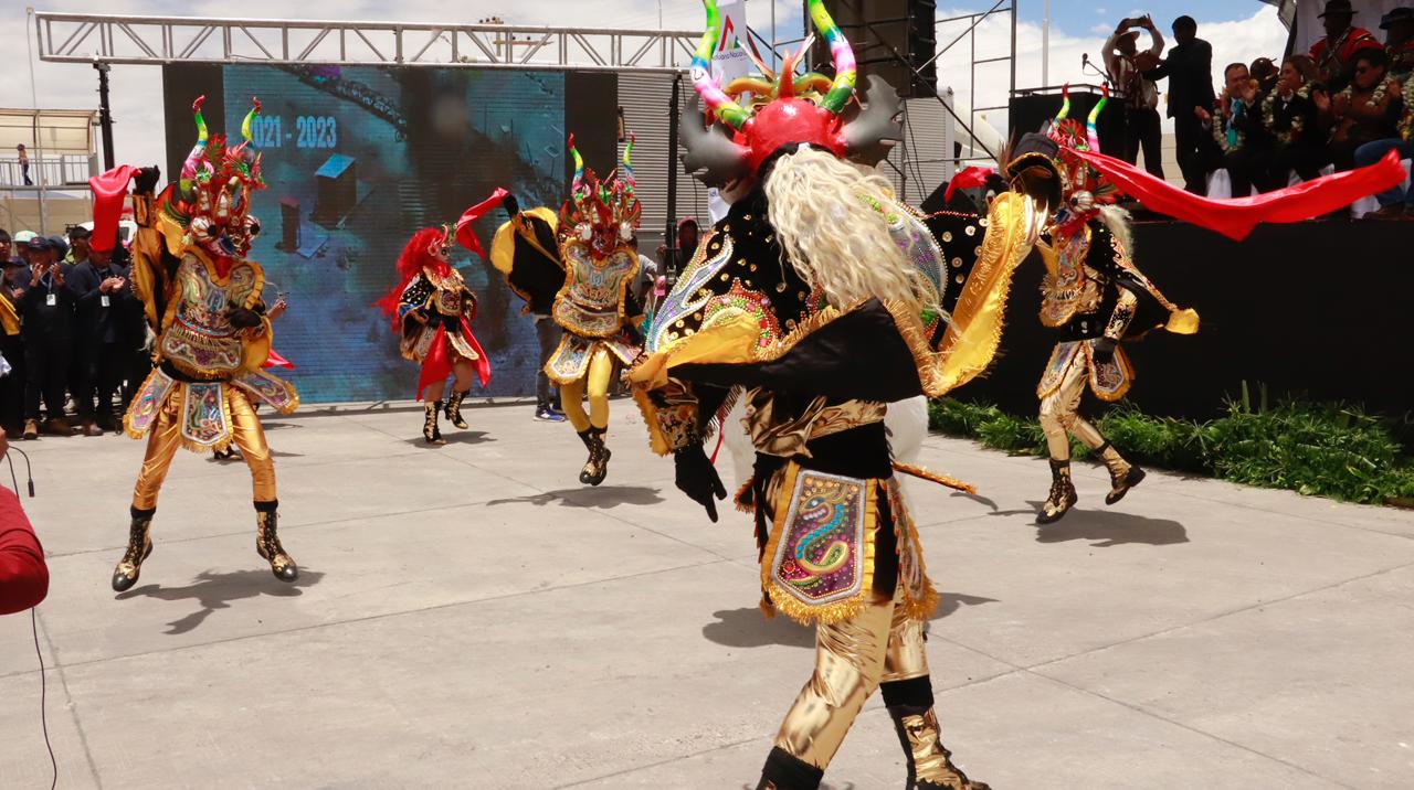 Autoridades participaron en la inauguración de infraestructura mejorada del Complejo Fronterizo boliviano integrado con Colchane