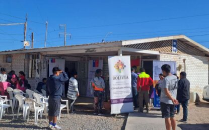 Masiva participación tuvo Consulado Móvil de Bolivia en el Tamarugal