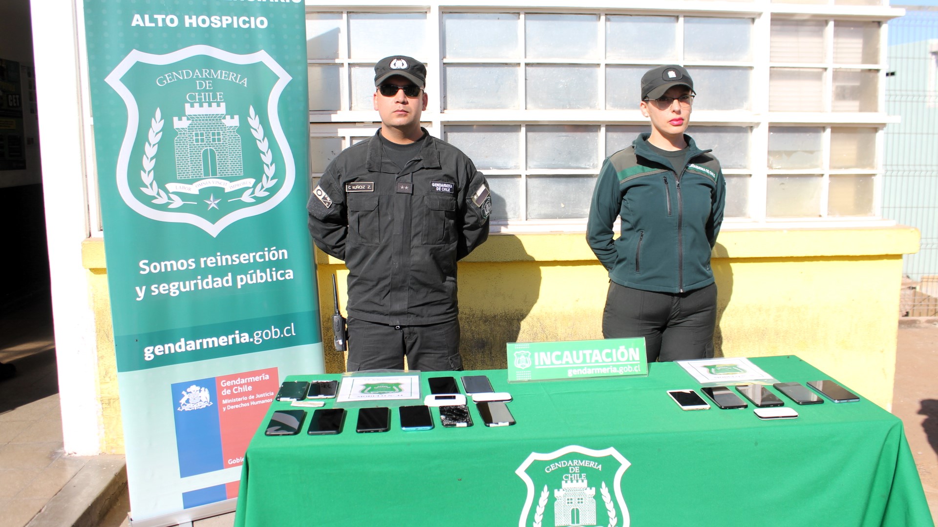 Gendarmería incautó equipos móviles y droga en Cárcel de Alto Hospicio