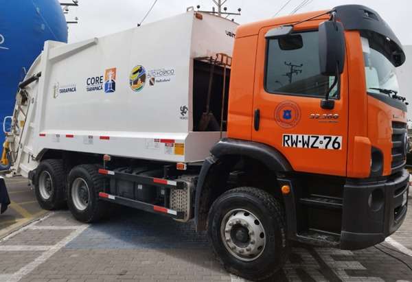 Municipio de Alto Hospicio contará con 5 nuevos vehículos para recolección de la basura