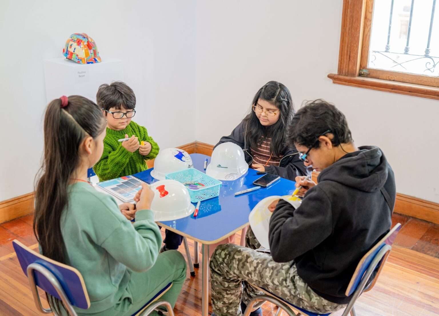 Exposición “Casco Minero” ha sido visitada por más de 2 mil 200 personas en Sala de Arte Collahuasi