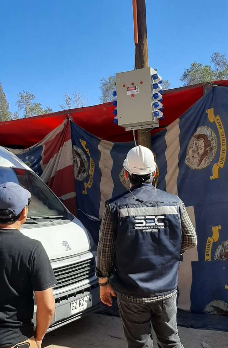 SEC Tarapacá instruye a municipios de la región a que cumplan con los estándares de seguridad eléctrica en fondas y ramadas