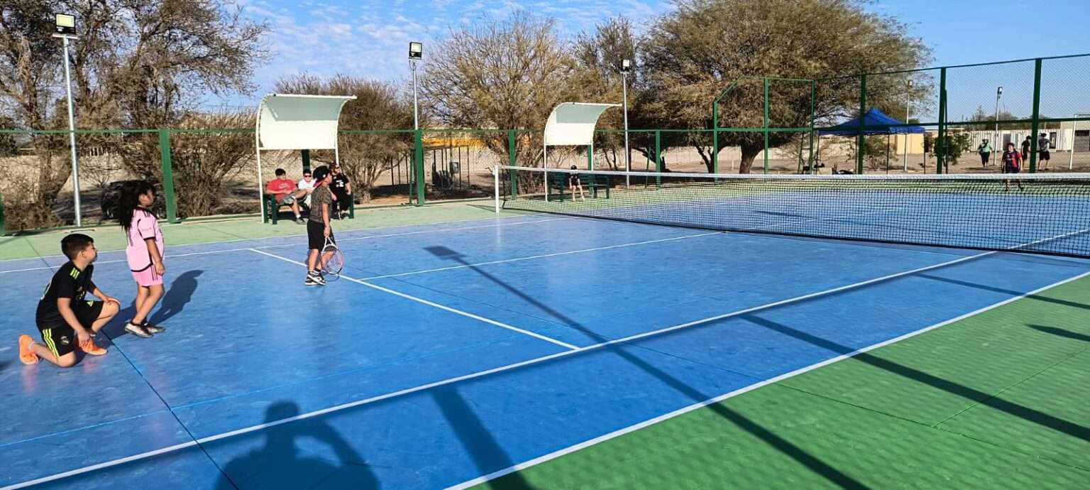 Inauguran nuevos espacios deportivos en Huara