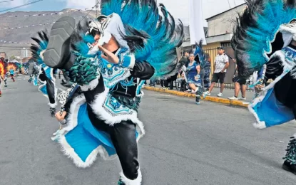 Sociedades religiosas se reunieron para danzar en la fiesta de Jesús de Nazareno en Iquique